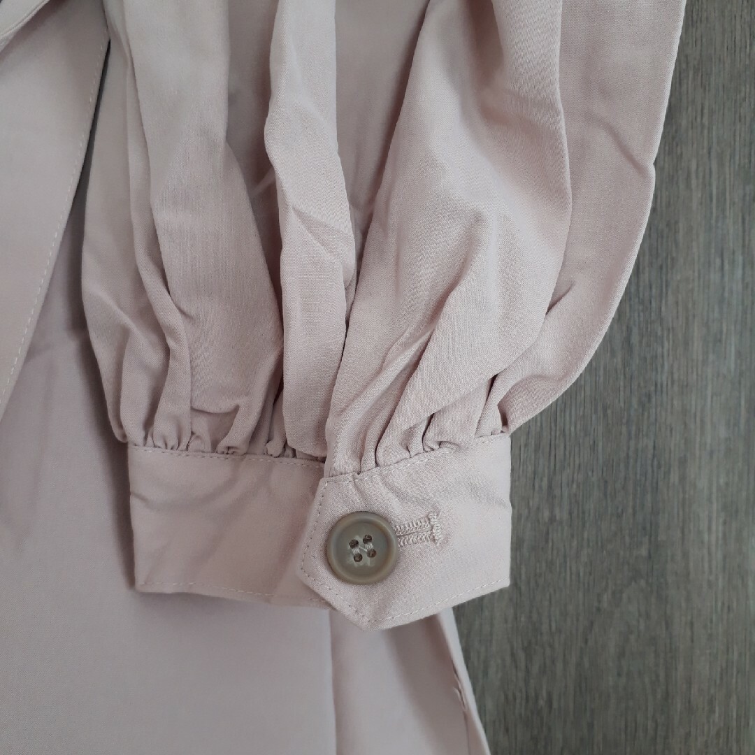 ドルマンスリーブ トレンチコート レディースのジャケット/アウター(トレンチコート)の商品写真