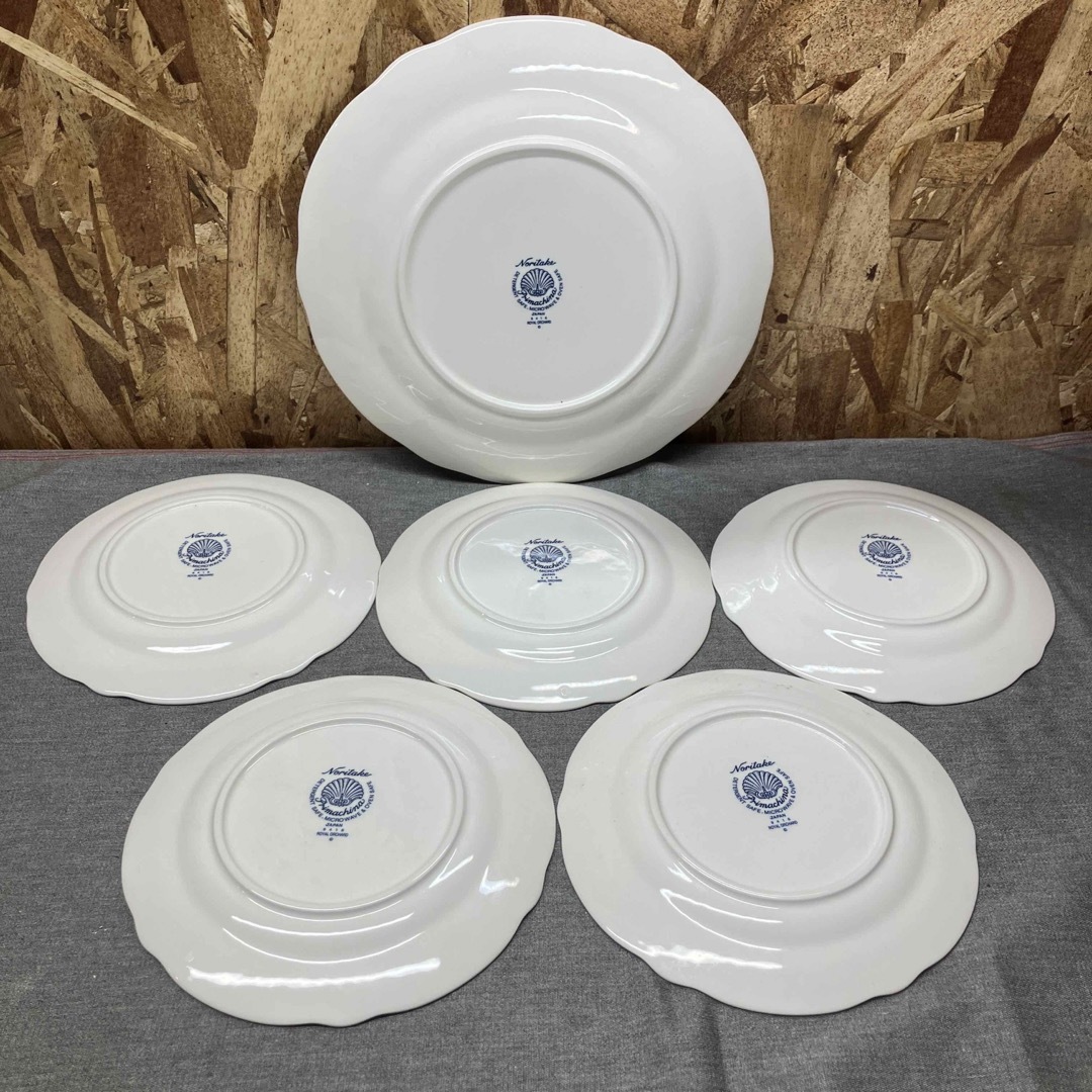 Noritake(ノリタケ)の【Nと1395】ノリタケ　ロイヤルオーチャード　パン&ケーキ皿　大小食器　6枚組 インテリア/住まい/日用品のキッチン/食器(食器)の商品写真