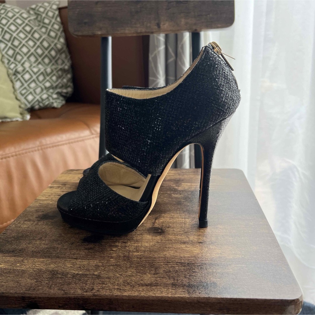 JIMMY CHOO(ジミーチュウ)のJIMMY CHOOジミーチュウ　ハイヒール　サンダル　美脚　キレイめ　パーティ レディースの靴/シューズ(サンダル)の商品写真