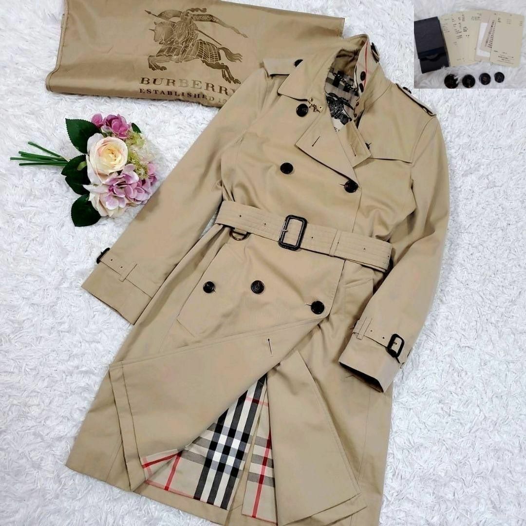 BURBERRY(バーバリー)の極美品 タグ 袋 予備ボタン付 M バーバリー ケンジントン ロング トレンチ レディースのジャケット/アウター(トレンチコート)の商品写真