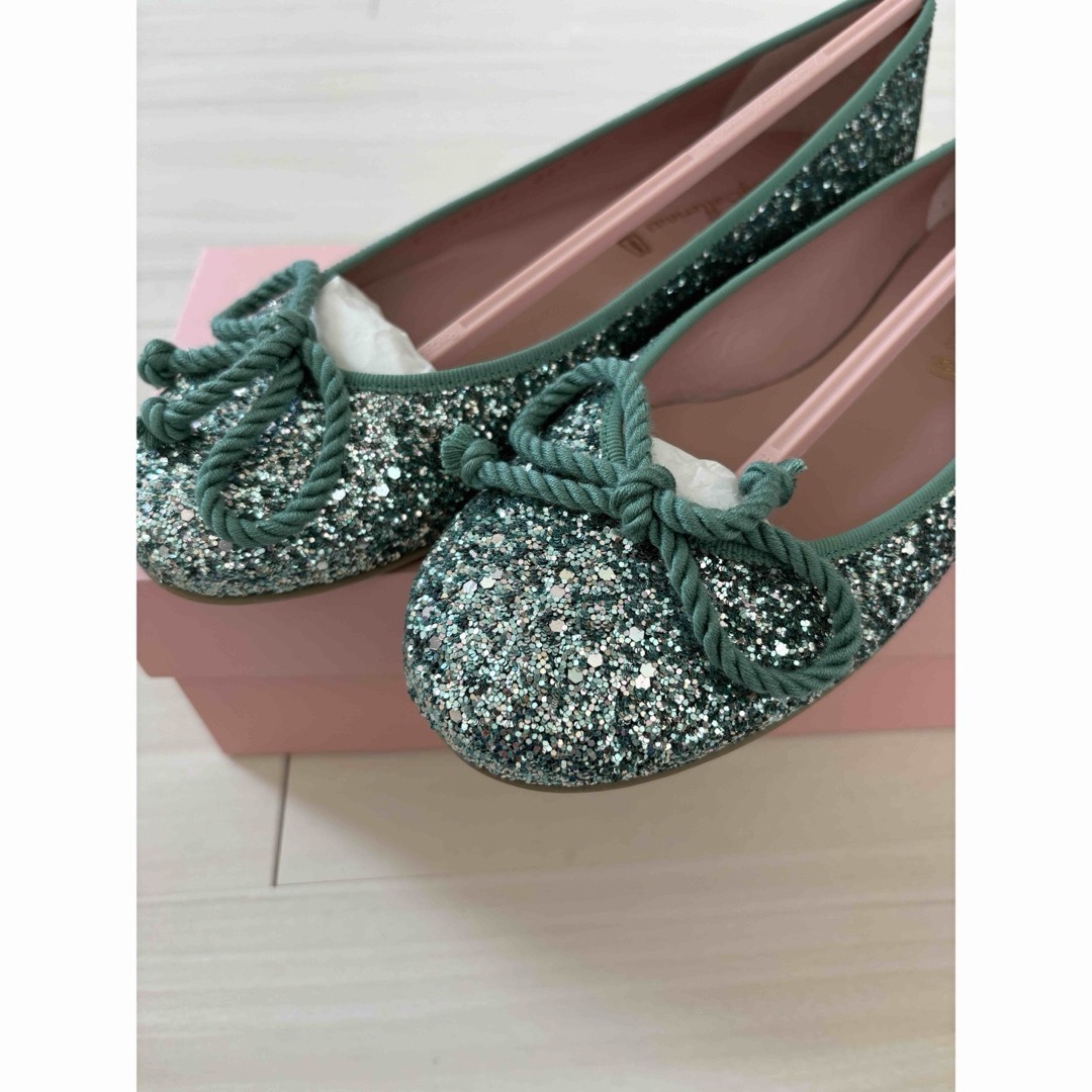 【新品】Pretty Ballerinas（プリティバレリーナ）　グリーン レディースの靴/シューズ(バレエシューズ)の商品写真