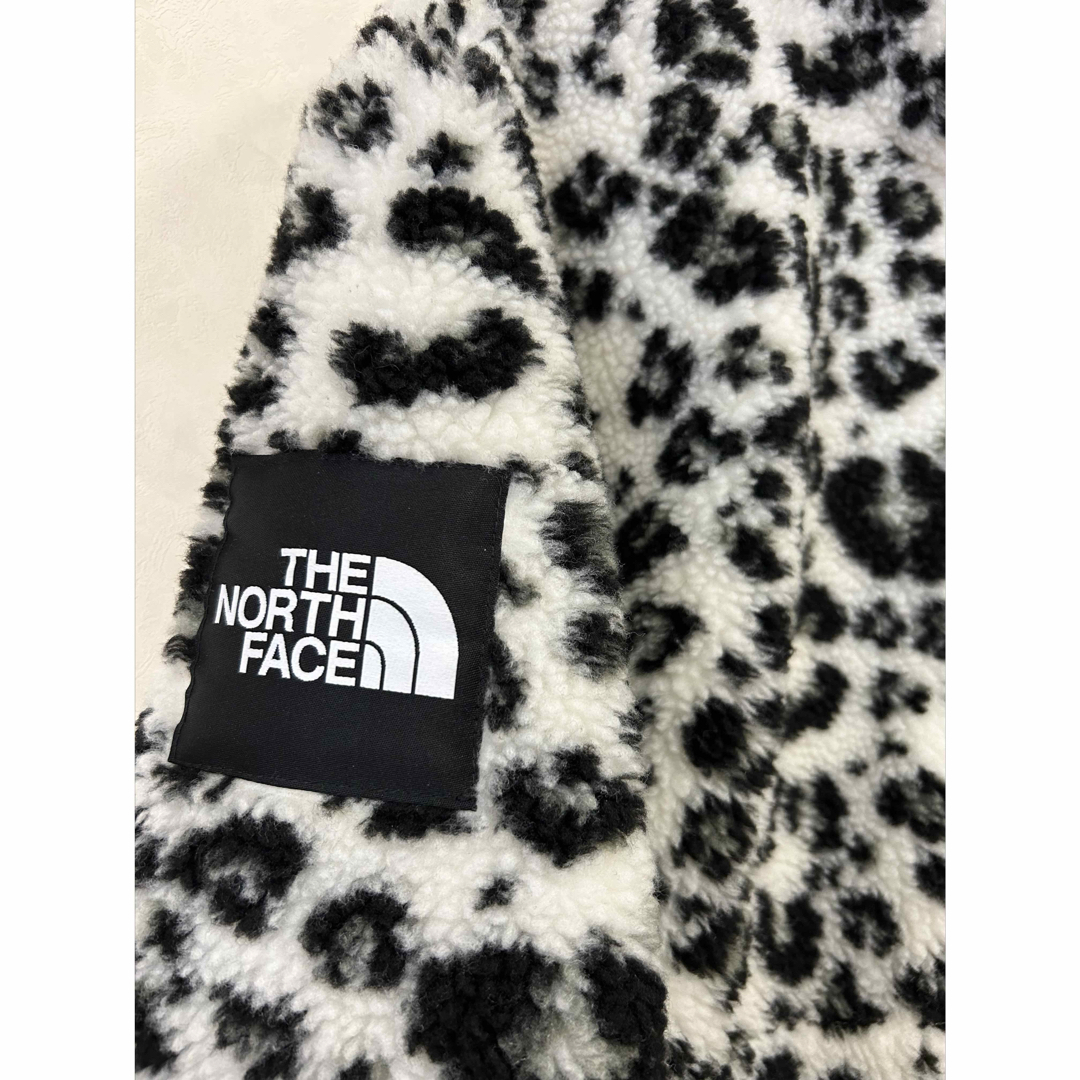 THE NORTH FACE(ザノースフェイス)のTHE NORTH FACE ホワイトレーベル ボアジャケット レオパード S メンズのジャケット/アウター(その他)の商品写真