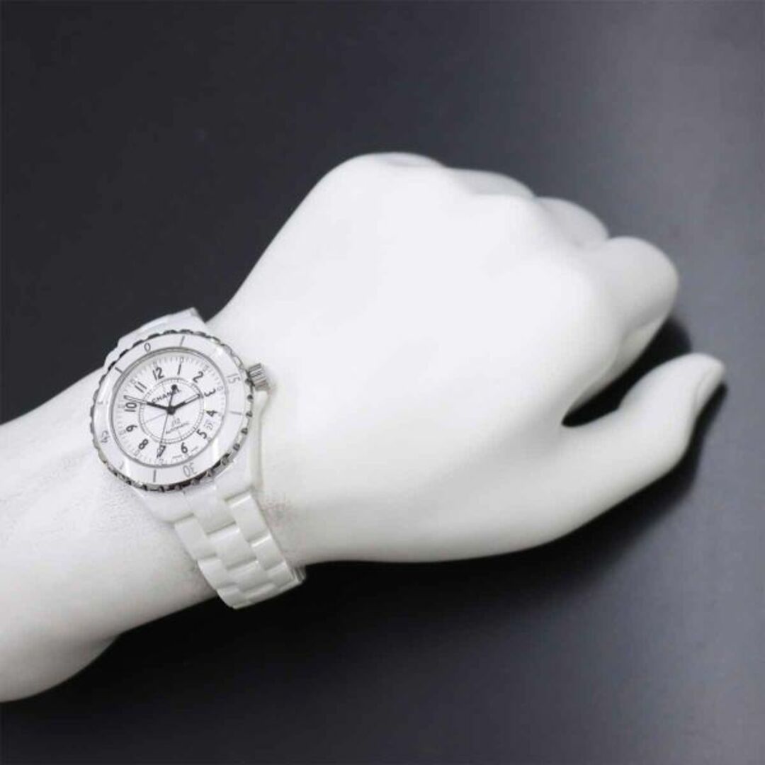 CHANEL(シャネル)のシャネル CHANEL J12 38mm H0970 メンズ 腕時計 デイト ホワイト セラミック オートマ 自動巻き ウォッチ VLP 90231449 メンズの時計(腕時計(アナログ))の商品写真