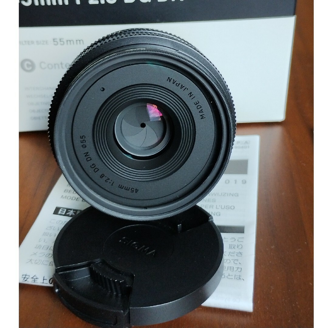 SIGMA(シグマ)のSIGMA シグマ 45mm F2.8 DG DN [ソニーE用] おまけ付 スマホ/家電/カメラのカメラ(その他)の商品写真