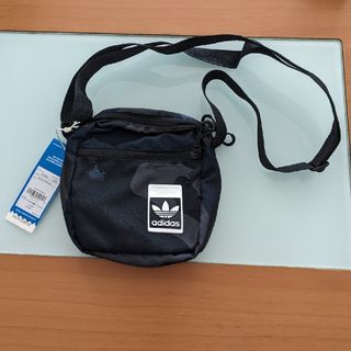 アディダス(adidas)のadidas　ポーチ(ポーチ)