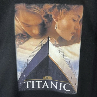 XLタイタニックTシャツサイズ黒ブラックディカプリオ TITANIC 映画(Tシャツ/カットソー(半袖/袖なし))
