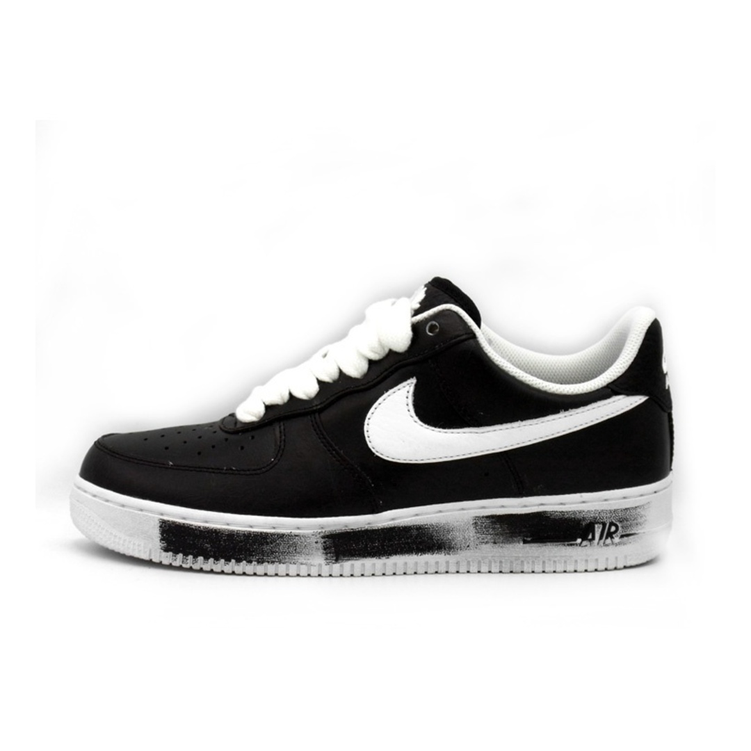 NIKE(ナイキ)のナイキ NIKE × ピースマイナスワン PEACEMINUSONE ■ 【 AIR FORCE 1 07 PARANOISE AQ3692 001 】 エア フォース 1 07 パラノイズ ブラック スニーカー 32695 メンズの靴/シューズ(スニーカー)の商品写真