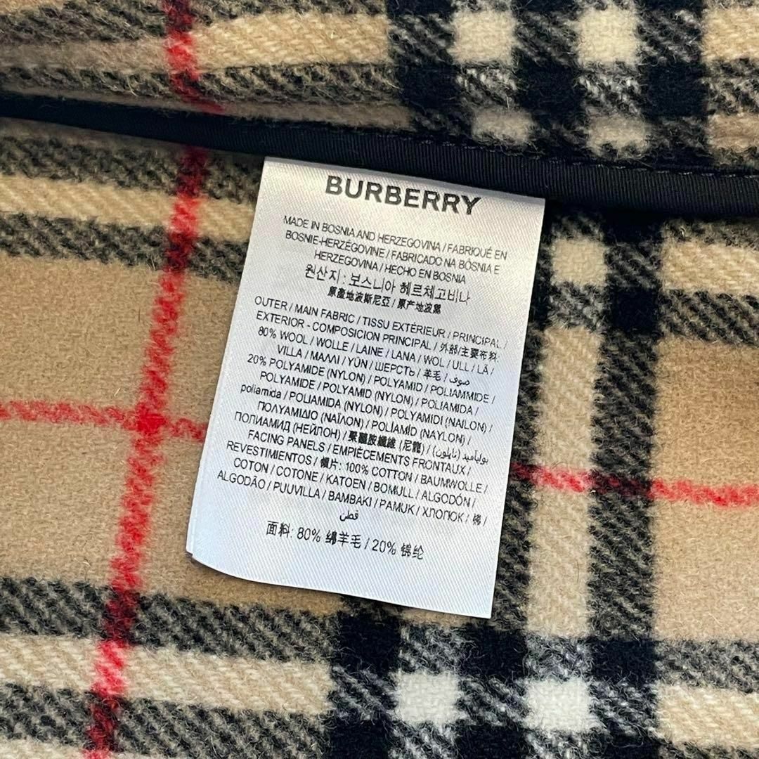 BURBERRY(バーバリー)のバーバリー 現行ライン 黒 ダッフルコート ノバチェック 34サイズ レディースのジャケット/アウター(ダッフルコート)の商品写真