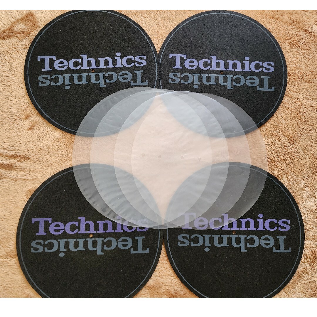 Technics(テクニクス)の【美品】Technics テクニクス　ターンテーブル　スリップマット　4枚セット 楽器のDJ機器(ターンテーブル)の商品写真