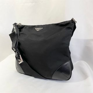 プラダ(PRADA)の美品 正規品 プラダ ナイロン ショルダーバッグ 三角ロゴ サコッシュ 斜め掛け(ショルダーバッグ)