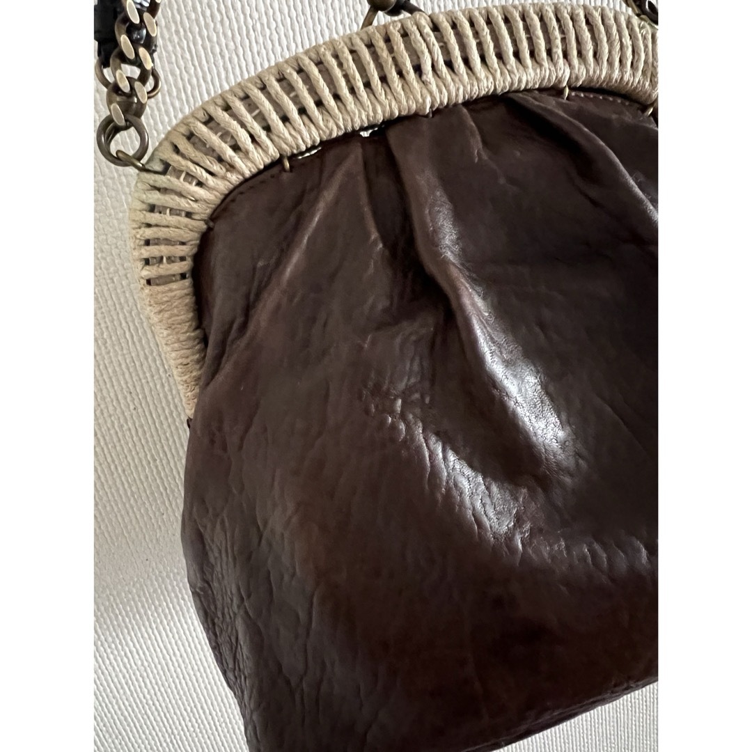 Marni(マルニ)のマルニ　がま口バッグ　レザー　チェーンパテントエナメル　ハンドバッグ レディースのバッグ(ハンドバッグ)の商品写真