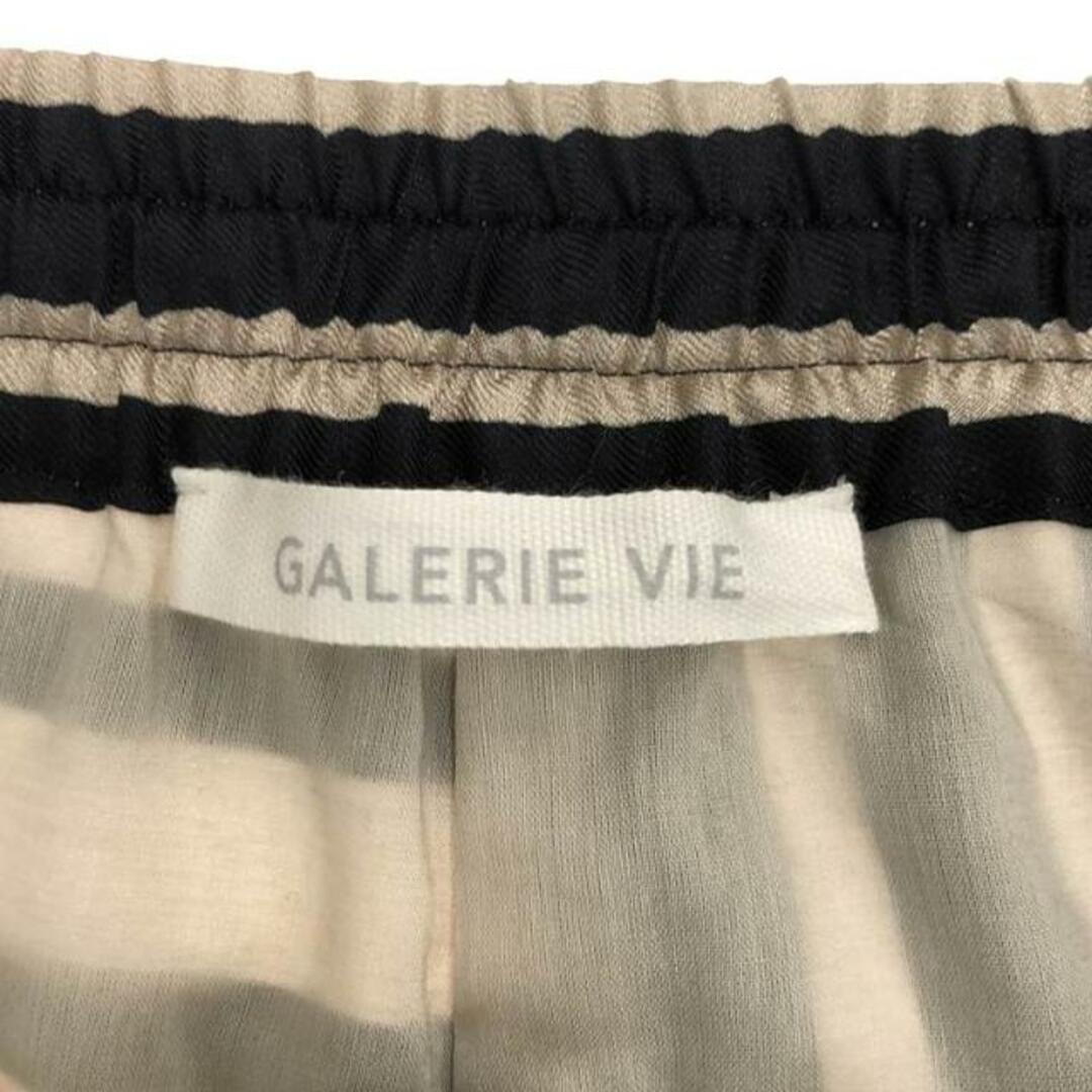 GALERIE VIE(ギャルリーヴィー)の【美品】  GALERIE VIE / ギャルリーヴィー | 2023AW | 総柄 シルクツイル パジャマパンツ | 36 | ライトベージュ系 | レディース レディースのパンツ(その他)の商品写真