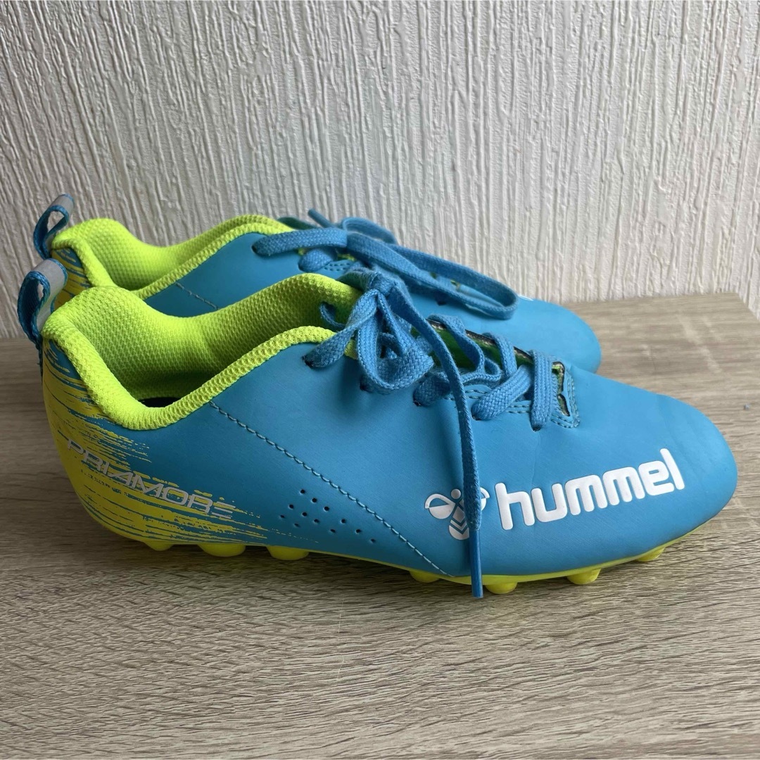 hummel(ヒュンメル)の美品　ヒュンメル　スパイクサッカーシューズ プリアモーレ6 JR. キッズ スポーツ/アウトドアのサッカー/フットサル(シューズ)の商品写真