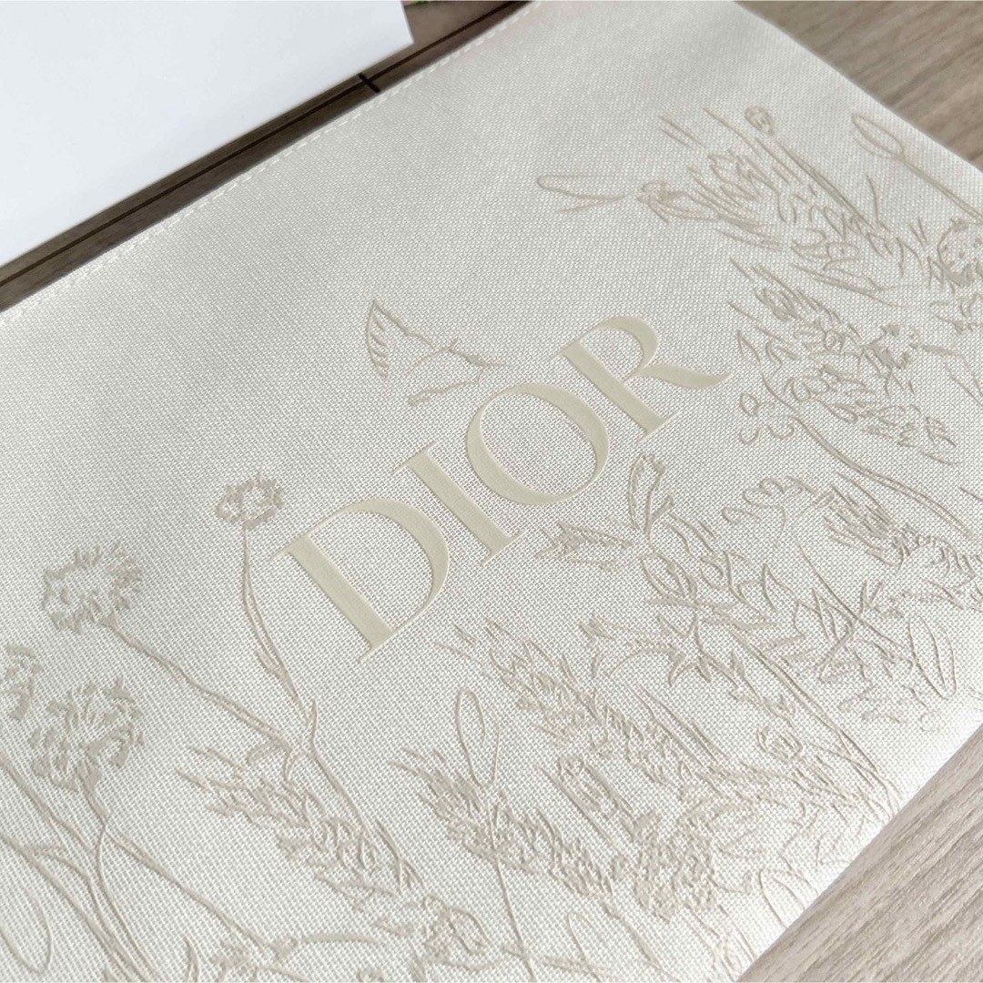 Christian Dior(クリスチャンディオール)の◆非売品◆Dior ノベルティ フラワー ポーチ レディースのファッション小物(ポーチ)の商品写真