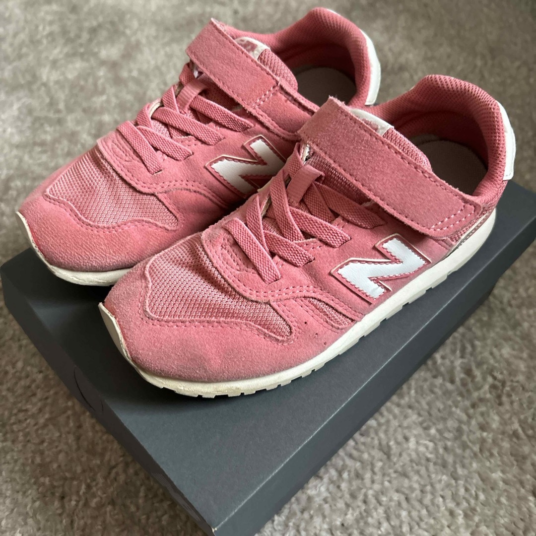 New Balance(ニューバランス)のニューバランス　スニーカー　ピンク　19.5㎝ キッズ/ベビー/マタニティのキッズ靴/シューズ(15cm~)(スニーカー)の商品写真