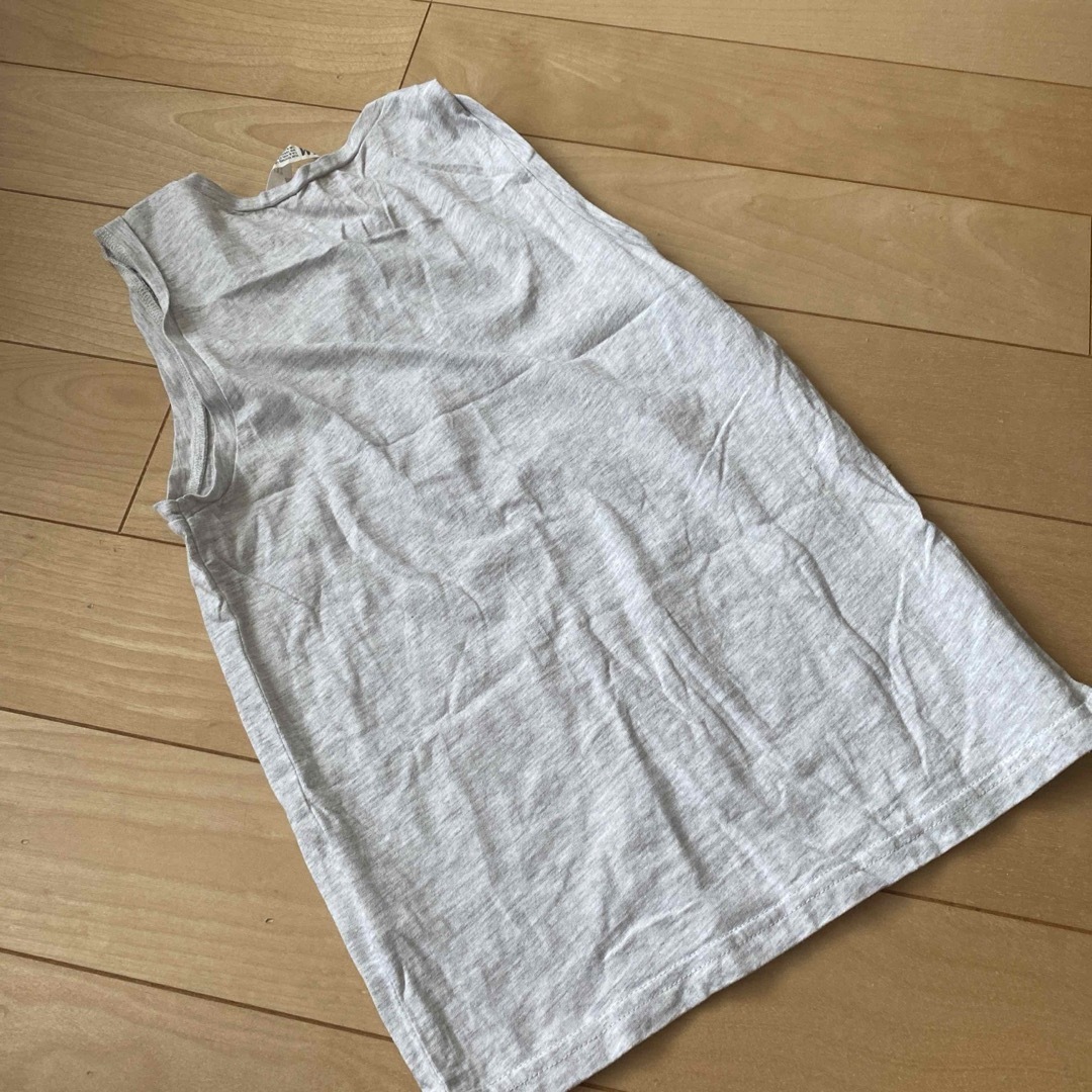 H&M(エイチアンドエム)のH&M タンクトップ　ノースリーブ　134/140 キッズ/ベビー/マタニティのキッズ服男の子用(90cm~)(Tシャツ/カットソー)の商品写真