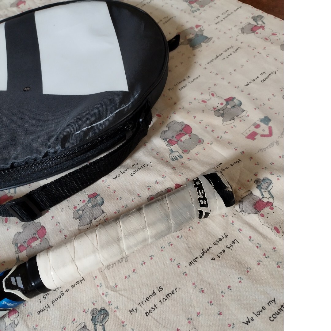 Babolat(バボラ)のお値段相談可　バボラ　テニスラケット　pureDrive スポーツ/アウトドアのテニス(ラケット)の商品写真