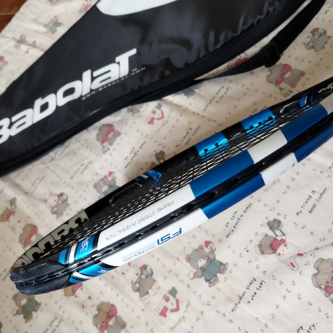 Babolat(バボラ)のお値段相談可　バボラ　テニスラケット　pureDrive スポーツ/アウトドアのテニス(ラケット)の商品写真