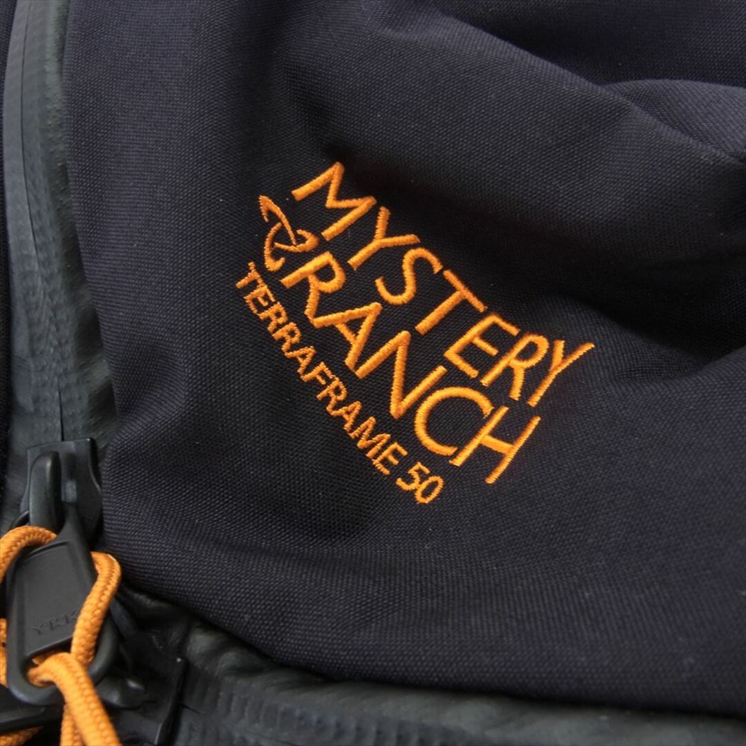 MYSTERY RANCH(ミステリーランチ)のMYSTERY RANCH ミステリーランチ バックパック 112382-001-30 Terraframe 3-Zip 50 Black-M テラフレーム リュック バックパック ダークグレー系 M【新古品】【未使用】【中古】 メンズのバッグ(バッグパック/リュック)の商品写真