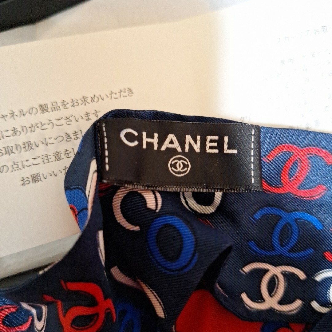 CHANEL(シャネル)のCHANEL シャネル　ツイリー　スカーフ レディースのファッション小物(バンダナ/スカーフ)の商品写真