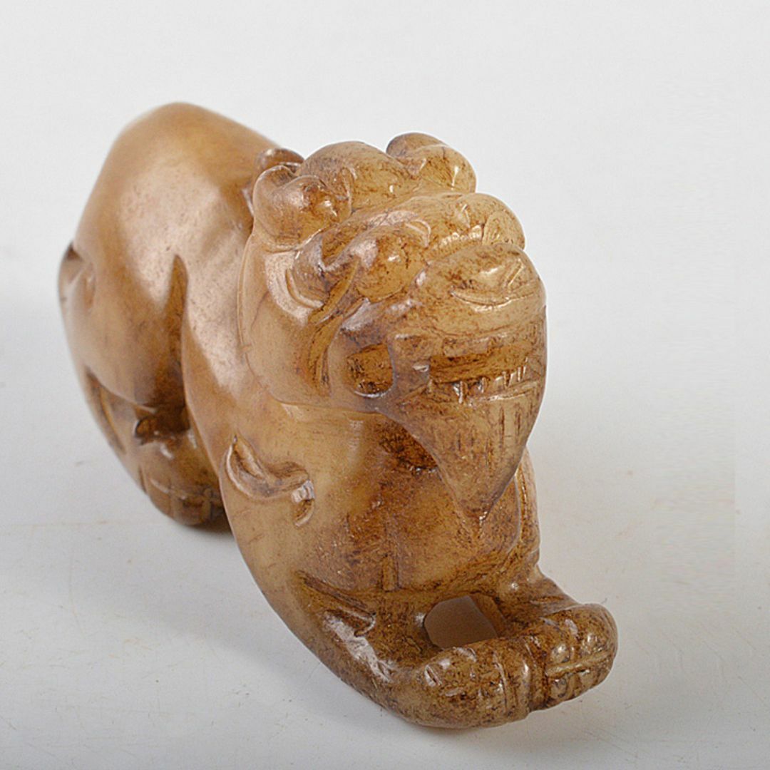 中国 玉石彫刻 獅子 神獣 根付 紙鎮 置物 C R7142E 中国 玉石彫刻 獅子 神獣 根付 紙鎮 置物 C R7142E