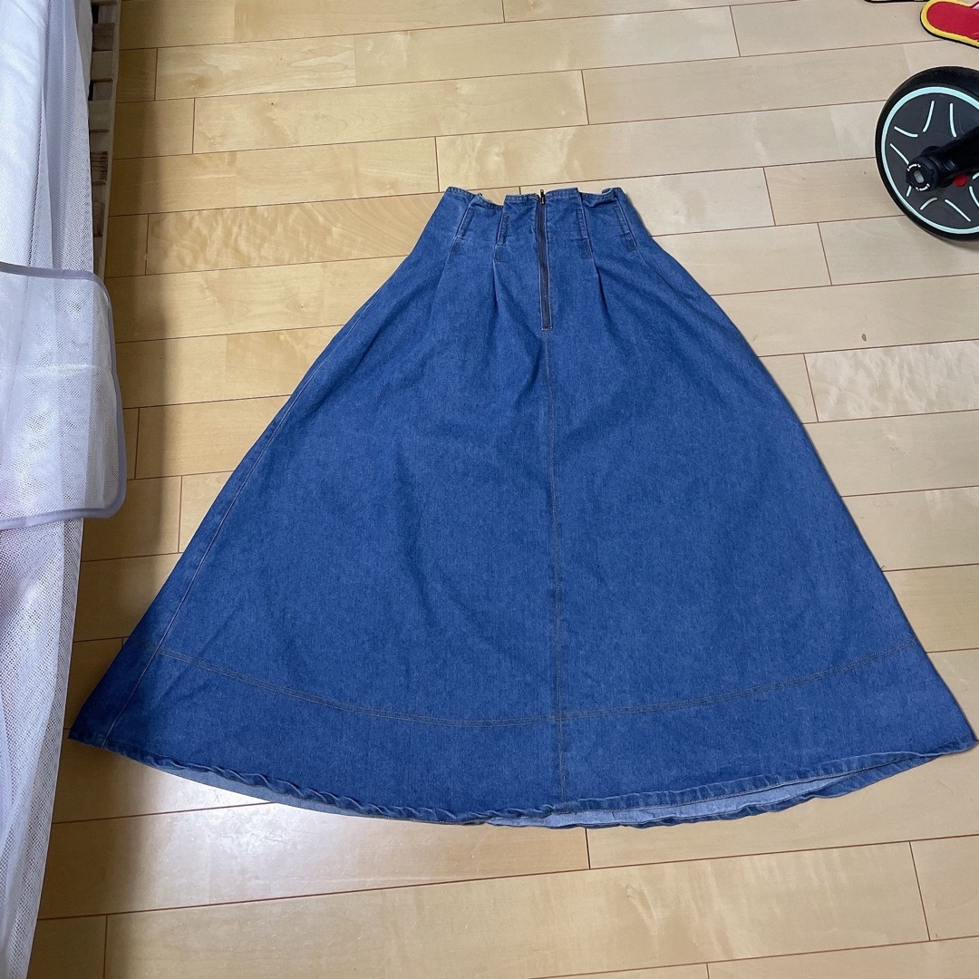 NICE CLAUP(ナイスクラップ)の美品❣️ナイスクラップ　デニムスカート レディースのスカート(ロングスカート)の商品写真