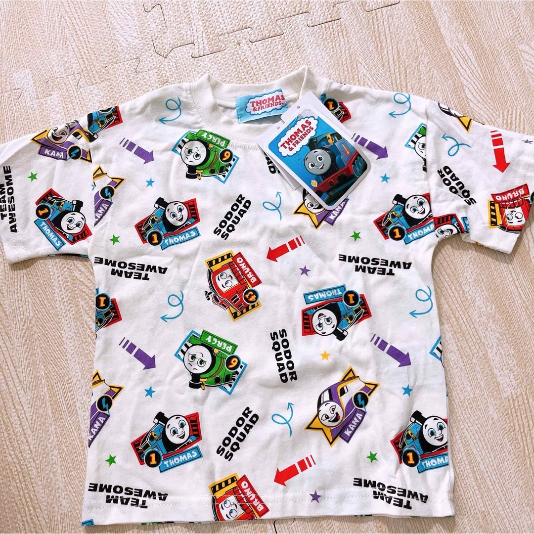 THOMAS(トーマス)の【新品 タグ付き】 トーマス 半袖 Tシャツ 90 白 キッズ/ベビー/マタニティのキッズ服男の子用(90cm~)(Tシャツ/カットソー)の商品写真