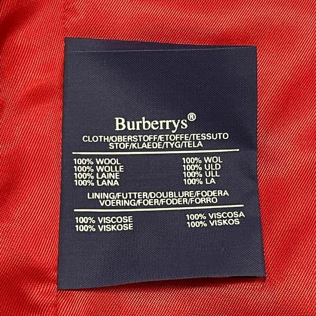 BURBERRY(バーバリー)のバーバリー　ダブルブレスト　赤　テーラードジャケット　金ボタン　ブレザー　レッド レディースのジャケット/アウター(テーラードジャケット)の商品写真