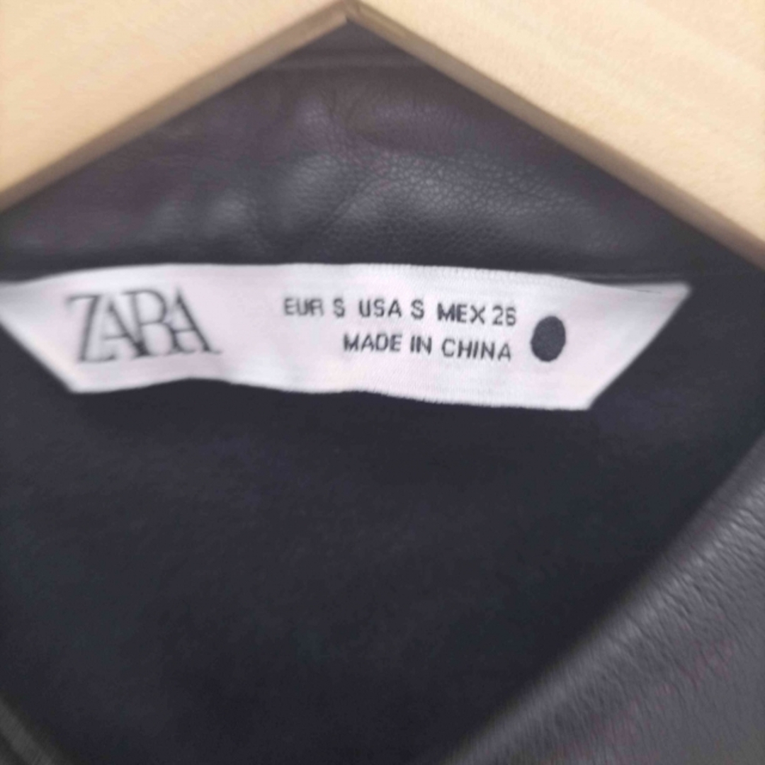 ZARA(ザラ)のZARA(ザラ) Faux Leather Shirt レディース トップス レディースのトップス(シャツ/ブラウス(長袖/七分))の商品写真