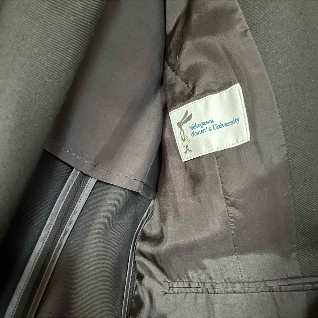 武庫川女子大学　スーツ　ブラウス　校章 レディースのフォーマル/ドレス(スーツ)の商品写真