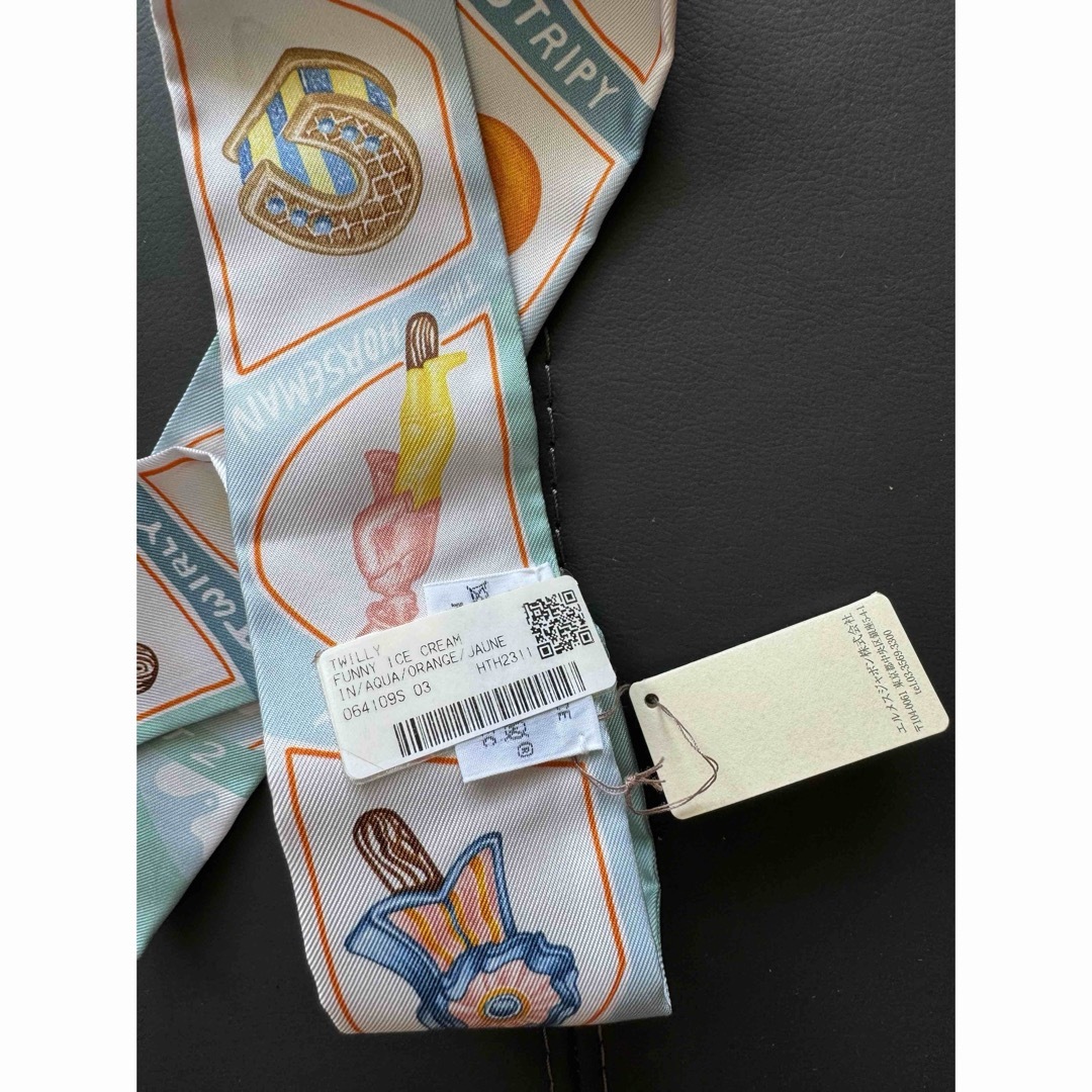 Hermes(エルメス)のエルメス　スカーフ　ツイリー レディースのファッション小物(バンダナ/スカーフ)の商品写真