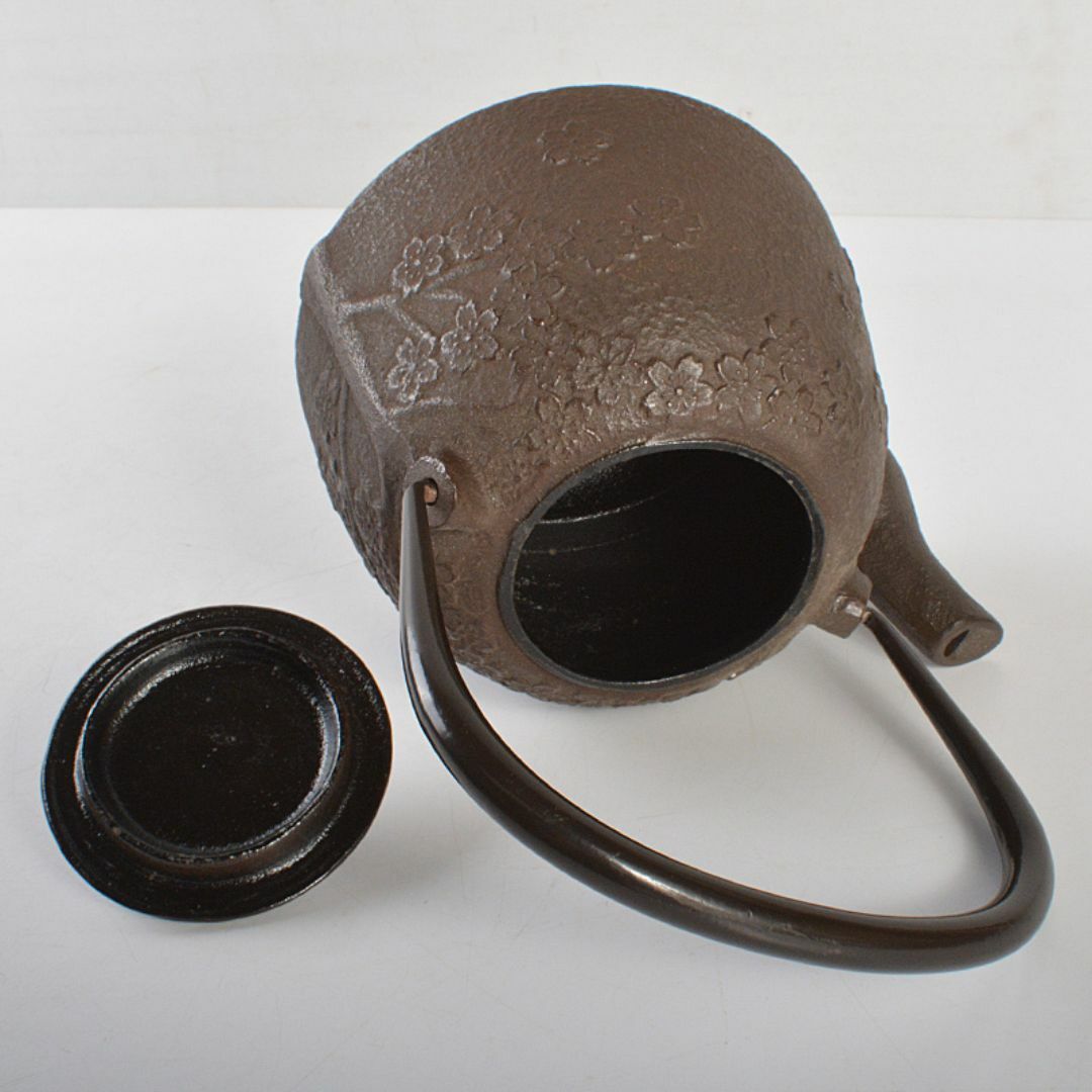 煎茶道具 南部鉄器 桜文 鉄瓶 鉄壷 D R7155 金属工芸 煎茶道具 南部鉄器 桜文 鉄瓶 鉄壷 D R7155 金属工芸