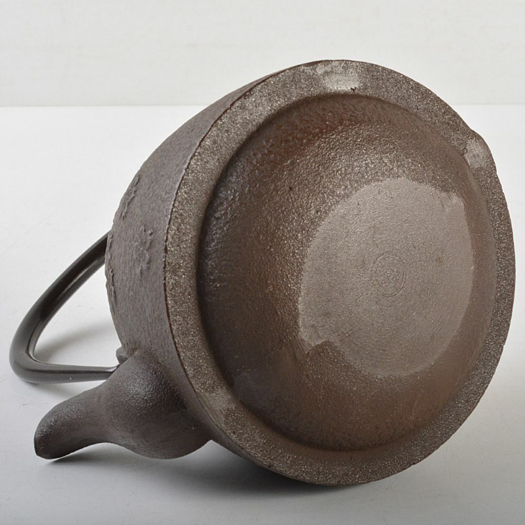 煎茶道具 南部鉄器 桜文 鉄瓶 鉄壷 D R7155 金属工芸 煎茶道具 南部鉄器 桜文 鉄瓶 鉄壷 D R7155 金属工芸