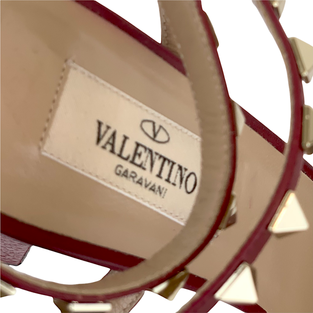 VALENTINO(ヴァレンティノ)のヴァレンティノ VALENTINO サンダル 靴 シューズ レザー ワインレッド ロックスタッズ レディースの靴/シューズ(サンダル)の商品写真
