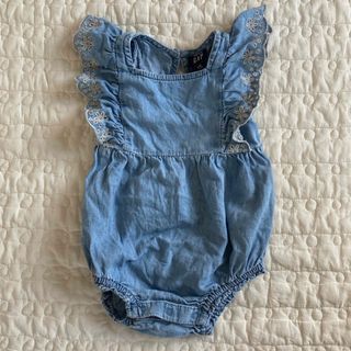 ベビーギャップ(babyGAP)のアイレットバブル ショートオール(ロンパース)