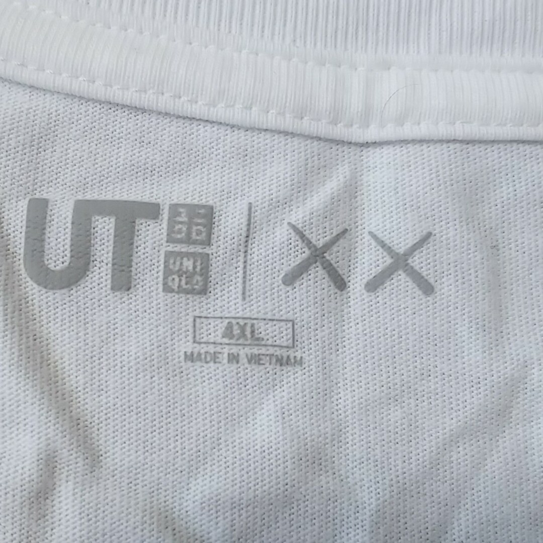 UNIQLO(ユニクロ)のカウズ ユニクロ コラボ Tシャツ ホワイト×ブルー 4XL メンズのトップス(Tシャツ/カットソー(半袖/袖なし))の商品写真