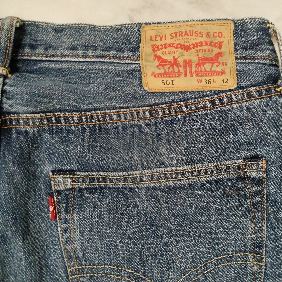 Chrome Hearts(クロムハーツ)のLevi's 501（W36 / 92cm）クロスパッチカスタム メンズのパンツ(デニム/ジーンズ)の商品写真