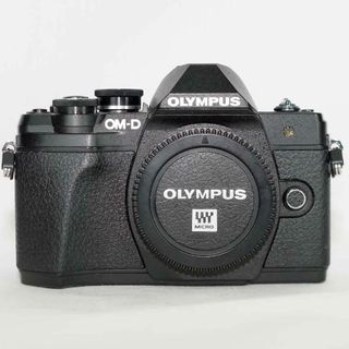 オリンパス(OLYMPUS)のOLYMPUS OM-D E-M10 Mark III ボディ ＋ α(デジタル一眼)