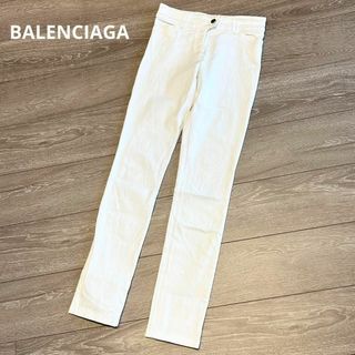 バレンシアガ(Balenciaga)のバレンシアガ　スキニーパンツ　白　ボトムス　デニム　ホワイト　ストレッチ　38(カジュアルパンツ)