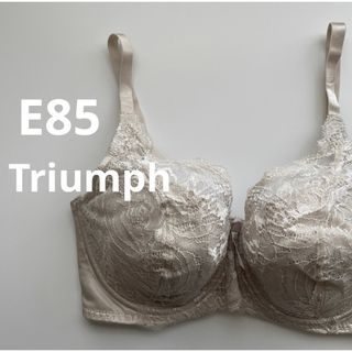 トリンプ(Triumph)の新品　トリンプ  E85 グレー　フルカップブラ　花柄レースブラ　大きいサイズ(ブラ)