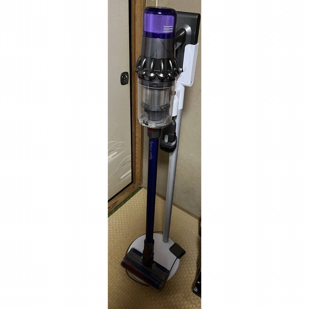 Dyson(ダイソン)のDyson V11 Fluffy スマホ/家電/カメラの生活家電(掃除機)の商品写真