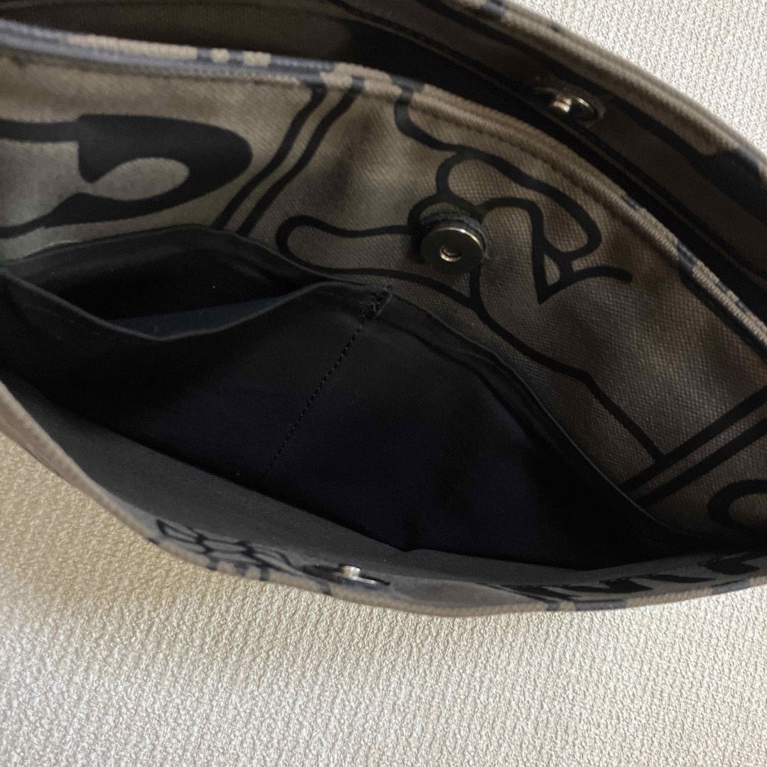 Vivienne Westwood ショルダーバッグ 総柄 キャンバス カーキ Vivienne Westwood ショルダーバッグ 総柄 キャンバス カーキ
