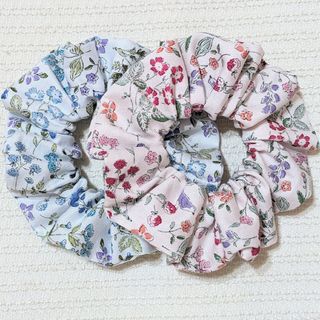 AH2個セットシュシュハンドメイド(ヘアアクセサリー)