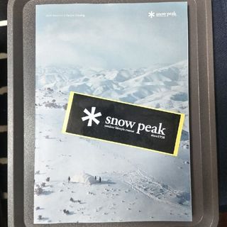 スノーピーク(Snow Peak)のsnow peak 2024カタログ 【ステッカー付き】(趣味/スポーツ/実用)