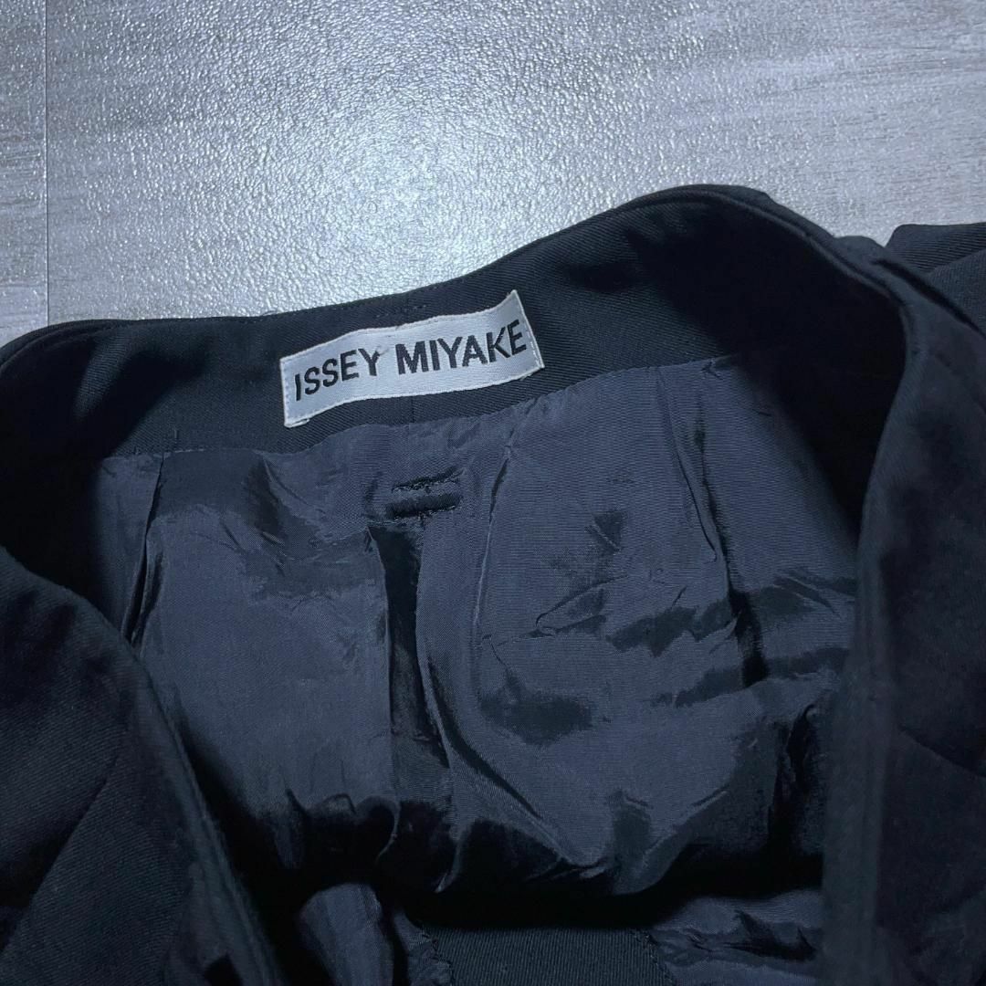 ISSEY MIYAKE(イッセイミヤケ)の美品 ISSEY MIYSAKE イッセイミヤケ ロングスカート ウール 黒 S レディースのスカート(ロングスカート)の商品写真