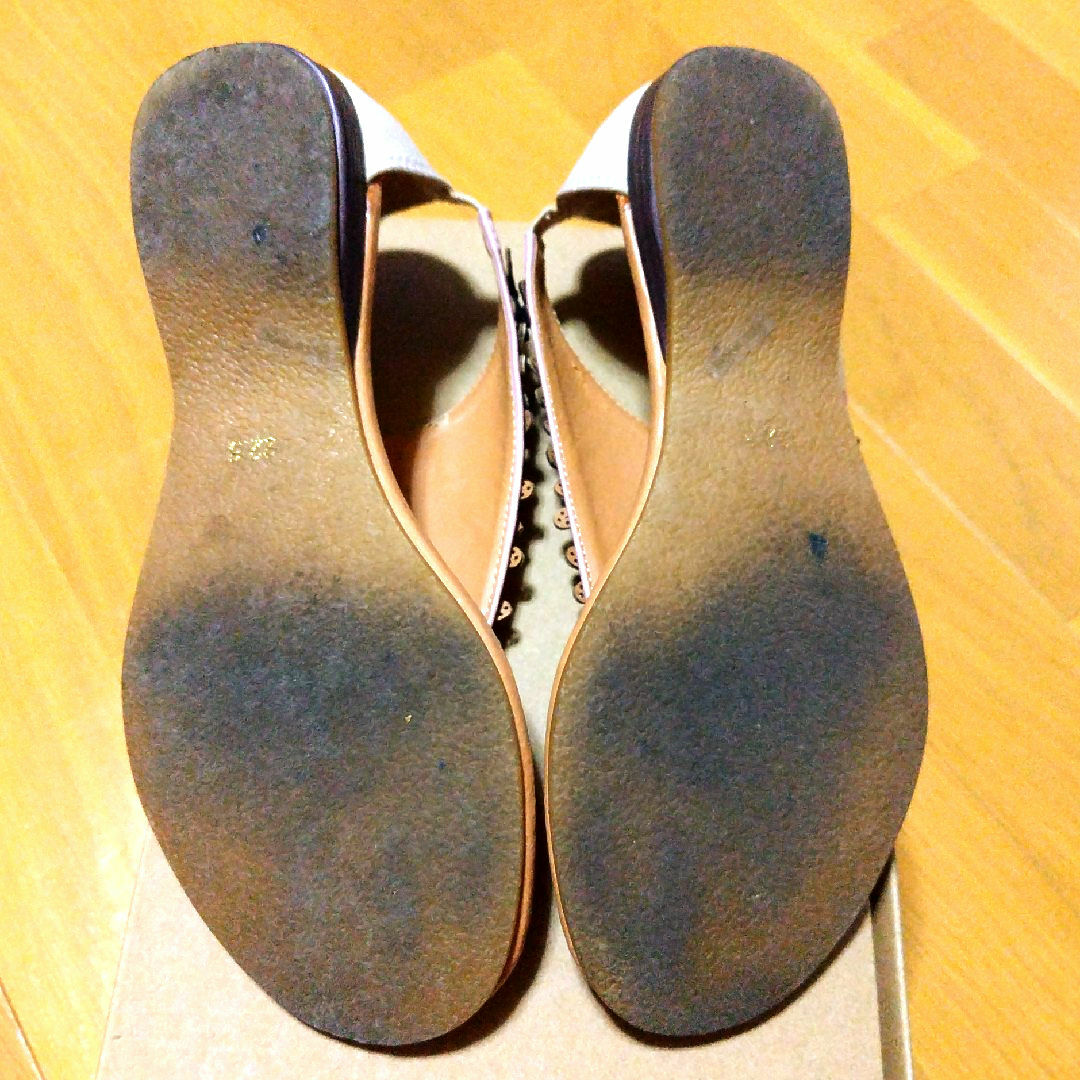 Live in comforrt（FELISSIMO）(リブインコンフォート)のリブインコンフォート トングサンダル レディースの靴/シューズ(サンダル)の商品写真