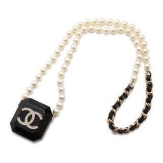 シャネル(CHANEL)のシャネル AirPods ケース フェイクパール ラインストーン ココマーク AB6678 CHANEL ショルダー(その他)