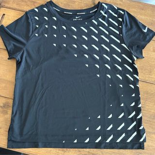 ナイキ(NIKE)のNIKE / Tシャツ　トレーニング(Tシャツ(半袖/袖なし))