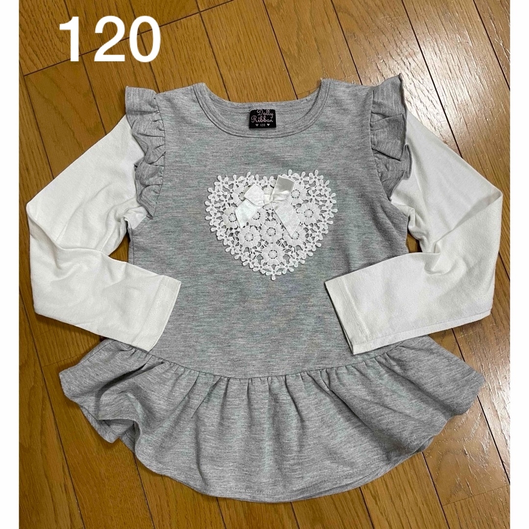 女の子　長袖Tシャツ　120 キッズ/ベビー/マタニティのキッズ服女の子用(90cm~)(Tシャツ/カットソー)の商品写真