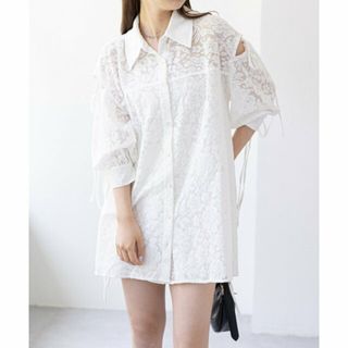 パルグループアウトレット(PAL GROUP OUTLET)の【アイボリー】【Chico】肩リボンミドル丈レースシャツ(シャツ/ブラウス(長袖/七分))